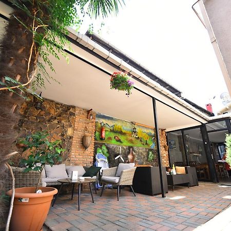 Hotel Phaliashvili Batumi Exterior photo