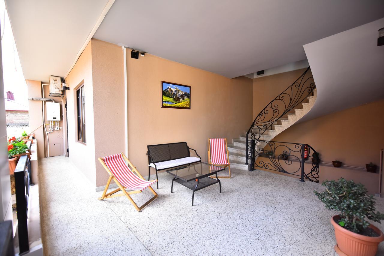 Hotel Phaliashvili Batumi Exterior photo