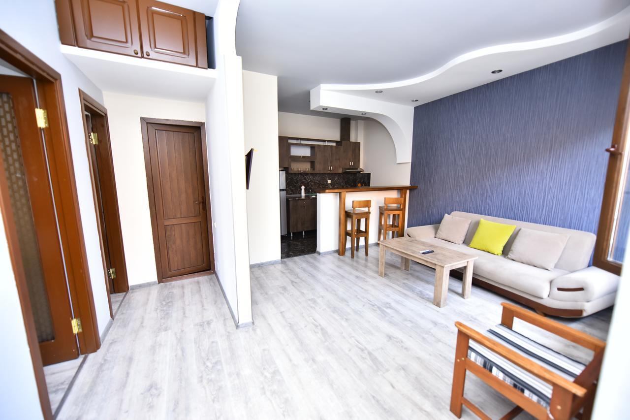 Hotel Phaliashvili Batumi Exterior photo